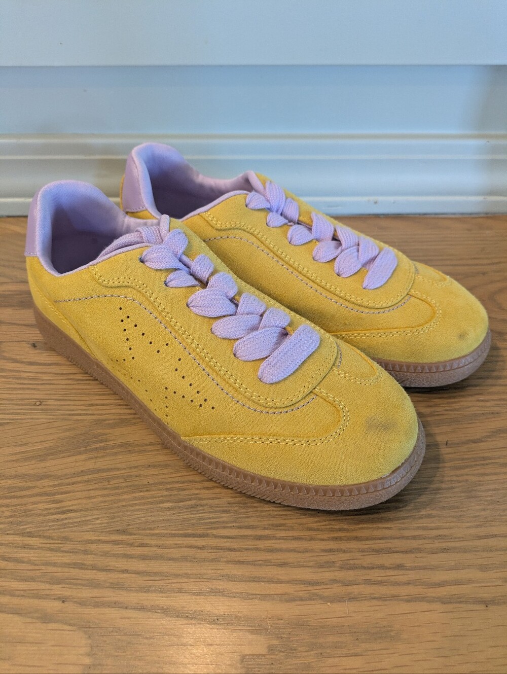 Steve Madden Girl's Quad Yellow Sneakers with Lavender Accents